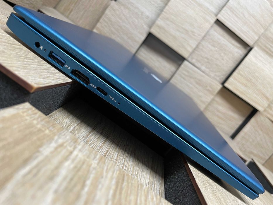 №5492 Ноутбук Gateway GWNR51416 FHD IPS/R5 3500U/SSD256Gb/8Gb