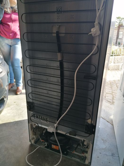 Frigorífico combinado de encastrar Electrolux