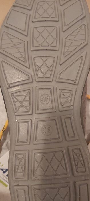 Sprzedam buty robocze
