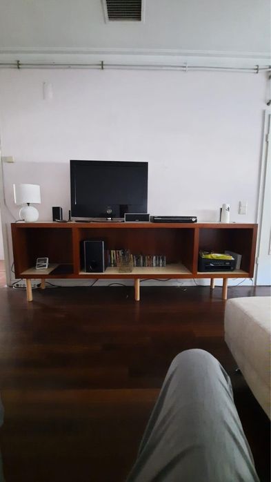 Movel TV  cor cereja