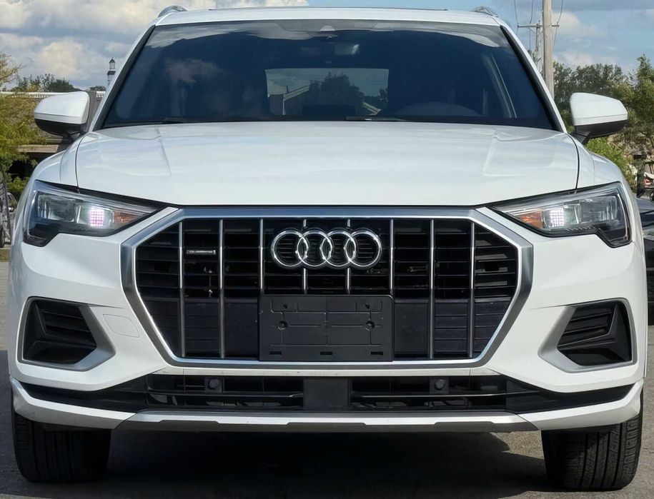 Audi Q3 quattro Premium 45 TFSI      2020