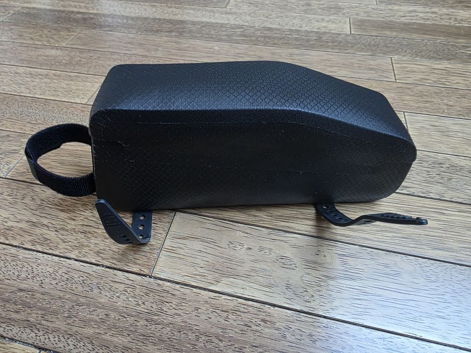 Torba na ramę USWE Top Tube Bag Magnetic