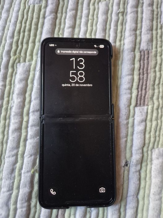 Se for hoje tiro 50€ Tenho para venda este samsung z filp3