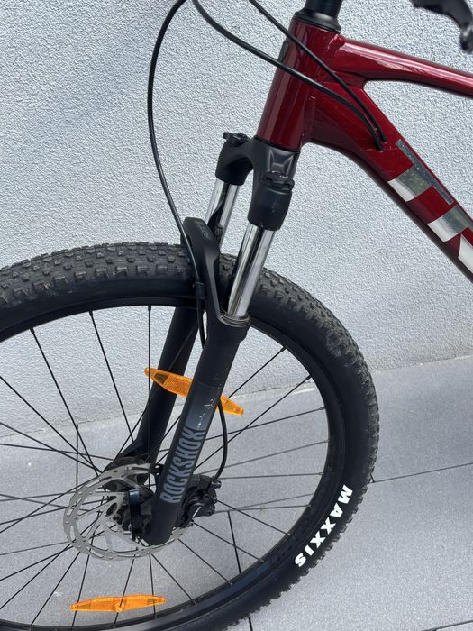 Trek Marlin 6 Gen 3 2025 hardtail RockShox, rozmiar ramy L