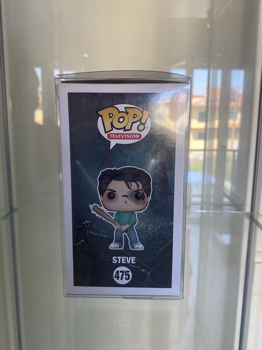Funko Pop Stranger Things Steve Rare with Protective Box64751439826691122