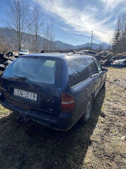 двері і тд Форд Мондео 1/Ford Mondeo Mk1 1.8RKB розборка разборка