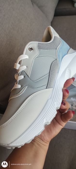 Adidasy damskie -mlodzieżowe