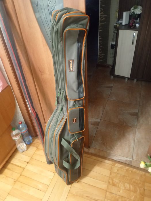 Продам чехол для  удочек