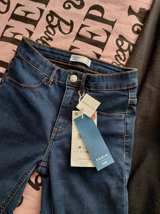 Jeansy mid waist skinny