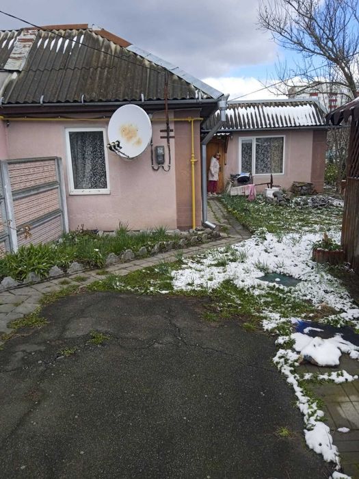 Частина будинку.