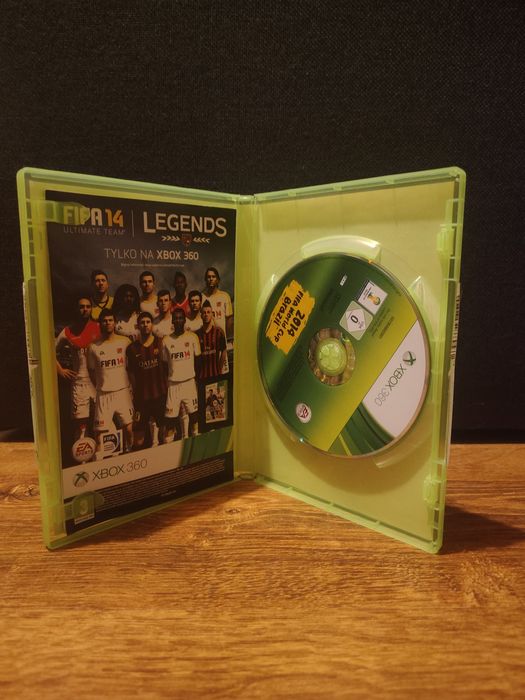 Płyty Xbox 360 Disney Universe, FIFA Brazil 2014