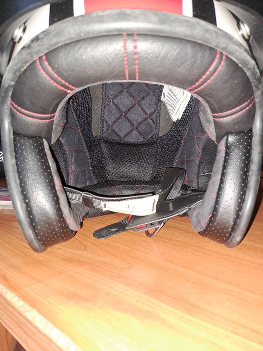 Capacete marca BELL 80° aniversário