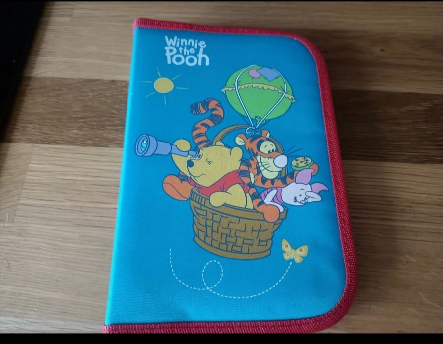 Piórnik z "Kubusiem Puchatkiem". Nowy !