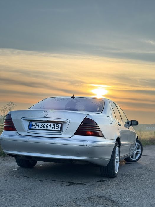 Продам автомобиль мерседес s220