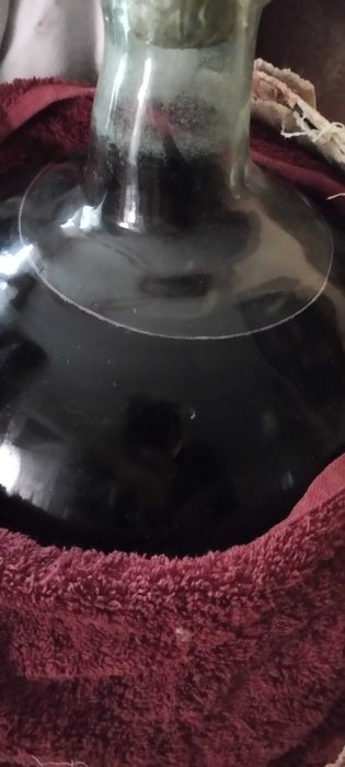 Винno  червоне дом.