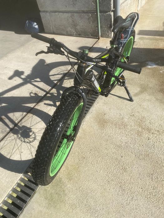 Bicicleta aro 26 jantes largas fatbike