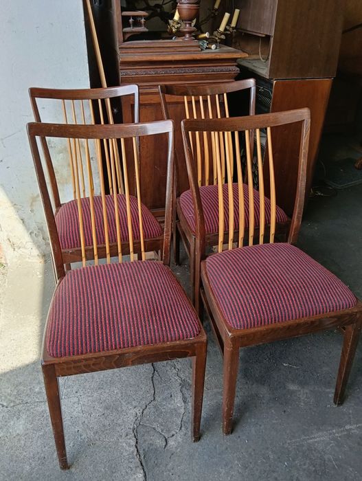 4 krzesła w stylu Atr Deco