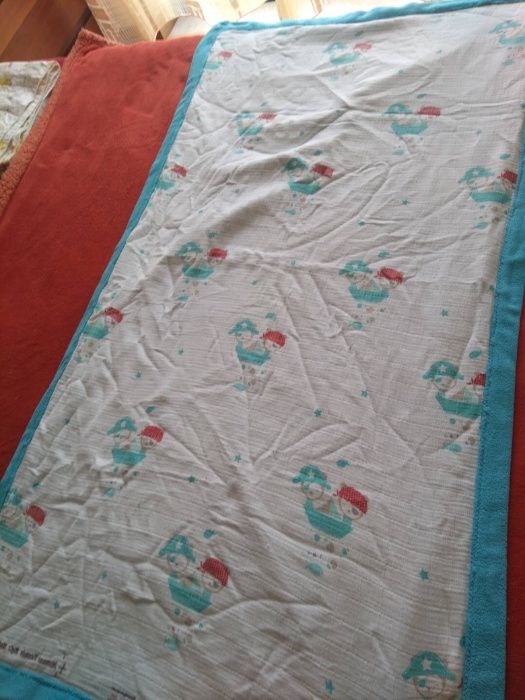 Edredon de cama de grades com piratinhas