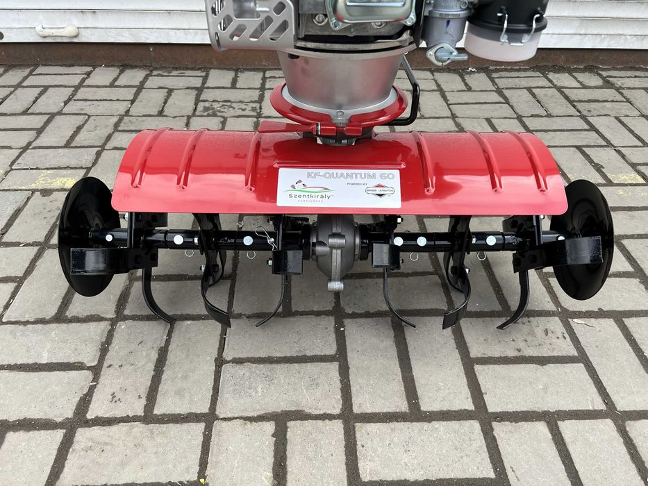 Мотокультиватор Briggs & Stratton RV-170S PRO (Робік)