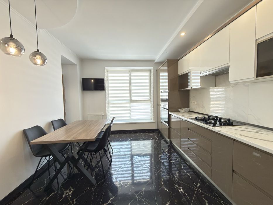 Продаж. Дворівнева 137 м² у Калиновій Слободі