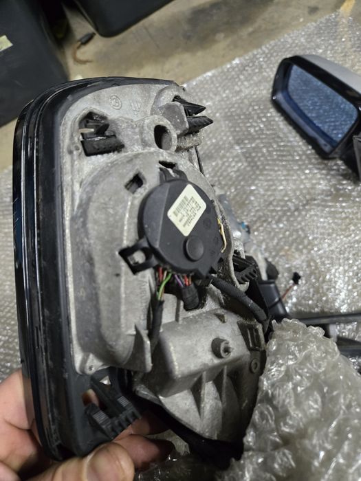 Зеркало BMW E60 E61 электро складывание подогрев

складывание подогрев