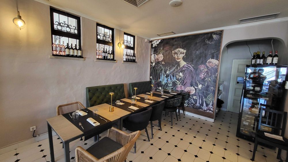 Restaurante Italiano Renovado em Carvoeiro