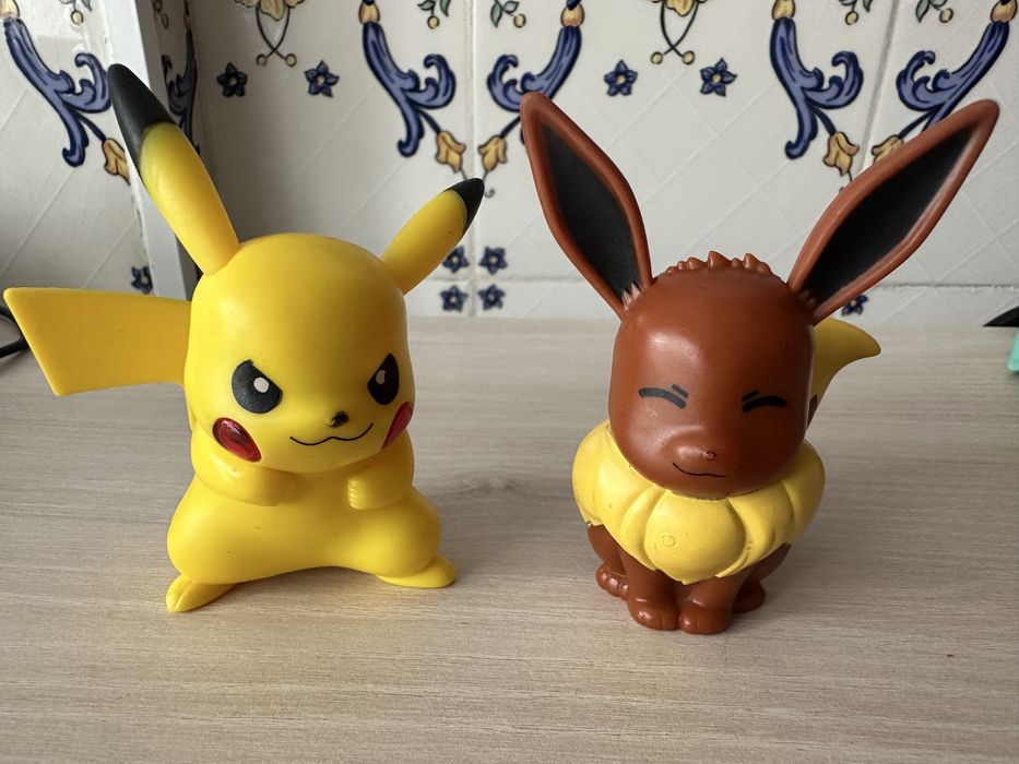 Videojogo nitendo pokemon tazos pikachu bonecos jogos
