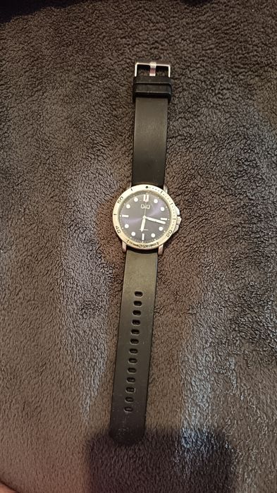Relógio cor preto para homem marca QQ + Portes grátis