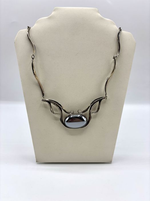 Srebrna kolia naszyjnik z hematytem