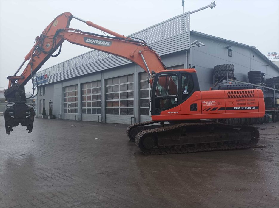 Wypożyczalnia Koparka gąsiennicowa Doosan DX 255 LC-3  wynajem koparki