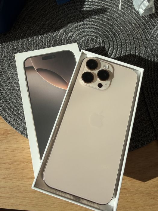 Apple iPhone 16 Pro Max 256GB Desert Rose
