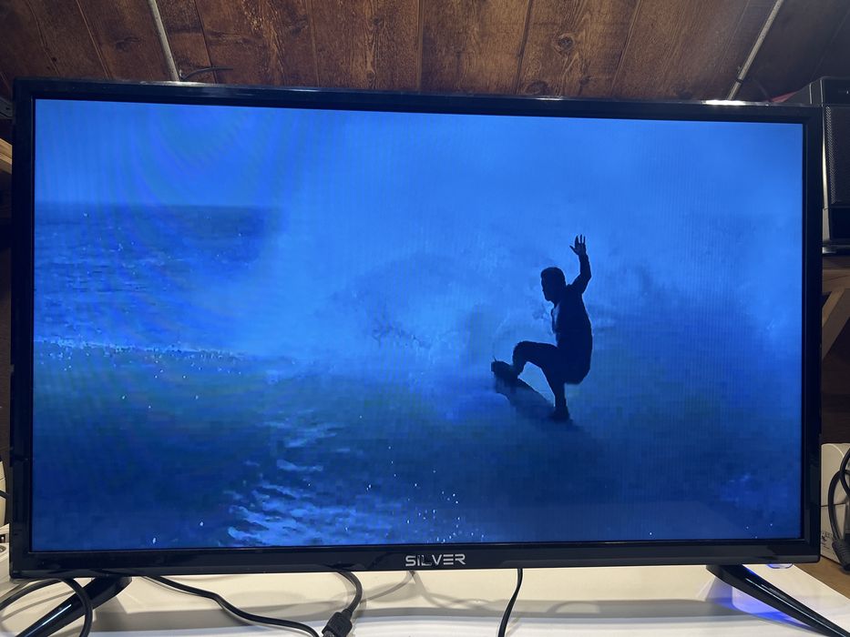 TV Silver 32p HD