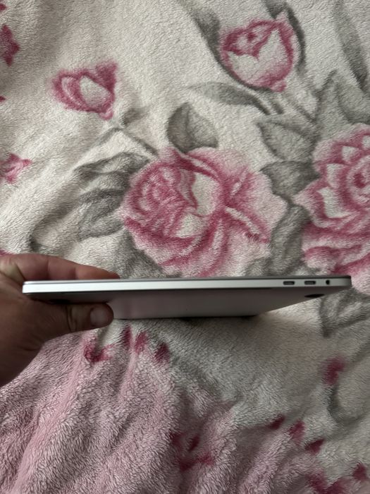 Macbook Pro 2017 i7 512