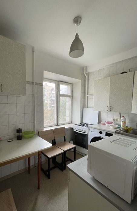 Хостел Печерськ, бул. Лесі Українки, метро 5 хв