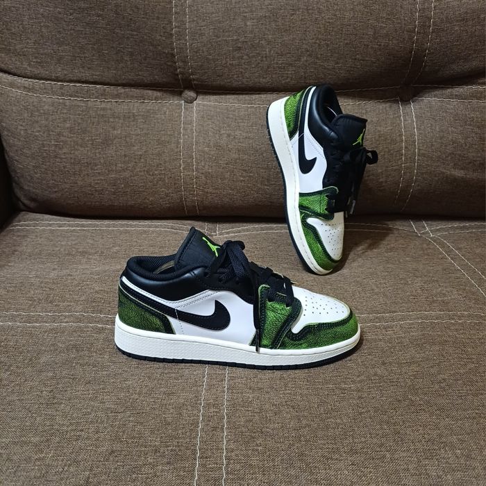 р35.5 NIKE Air Jordan1 Детские кроссовки