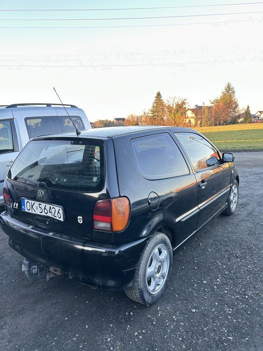 Sprzedam Polo Oszczędny samochód