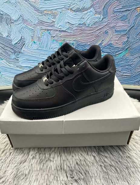 Pasuje bardzo dobrze do ubrań. Rozmiar.43