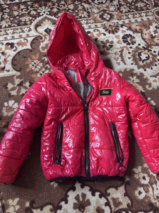 Куртка на 5-6 років