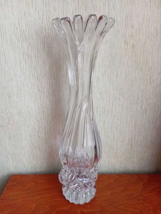 Ваза на ножке хрусталь солифлор