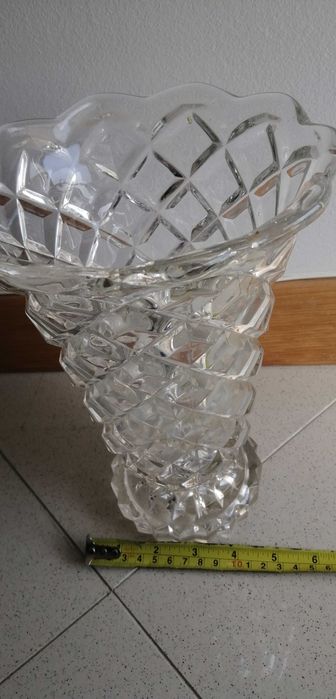 Jarra de vidro trabalhada427809526913454083