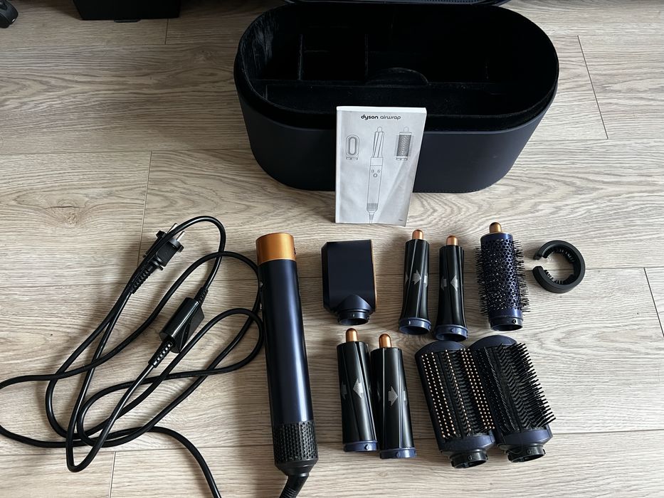 Dyson Airwrap.