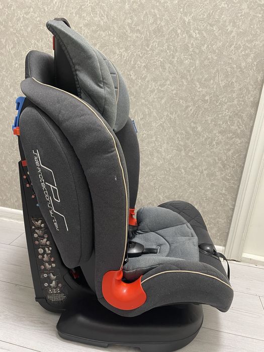 Дитяче автокрісло El Camino TALISMAN І-ІІ група, 0-25 кг.