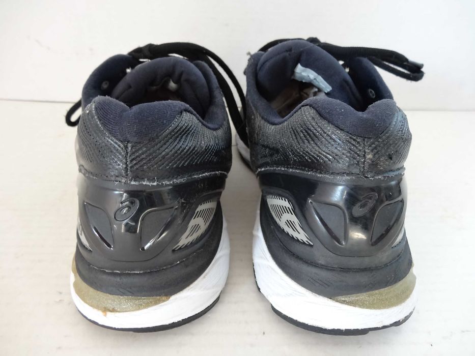 Buty ASICS GEL-NIMBUS 19 roz 44 Bieganie Sportowe