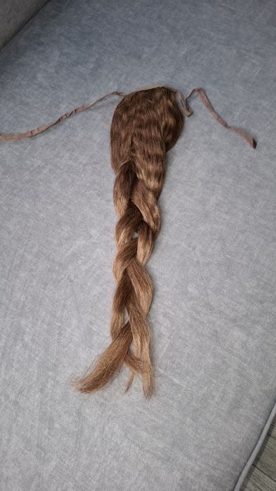 Шиньйон з натурального волосся