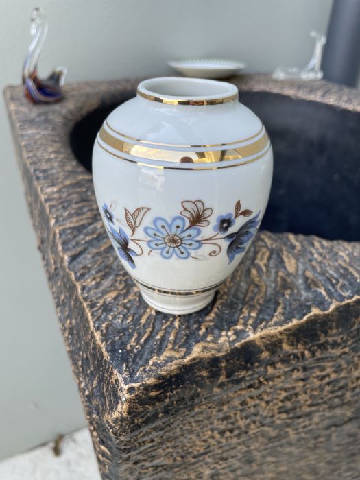 Duas Pecas Porcelana Decorativas