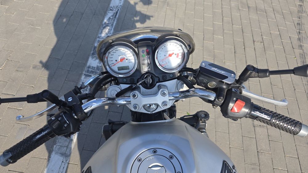Honda Hornet CB 600 F 2003 в отличном состоянии