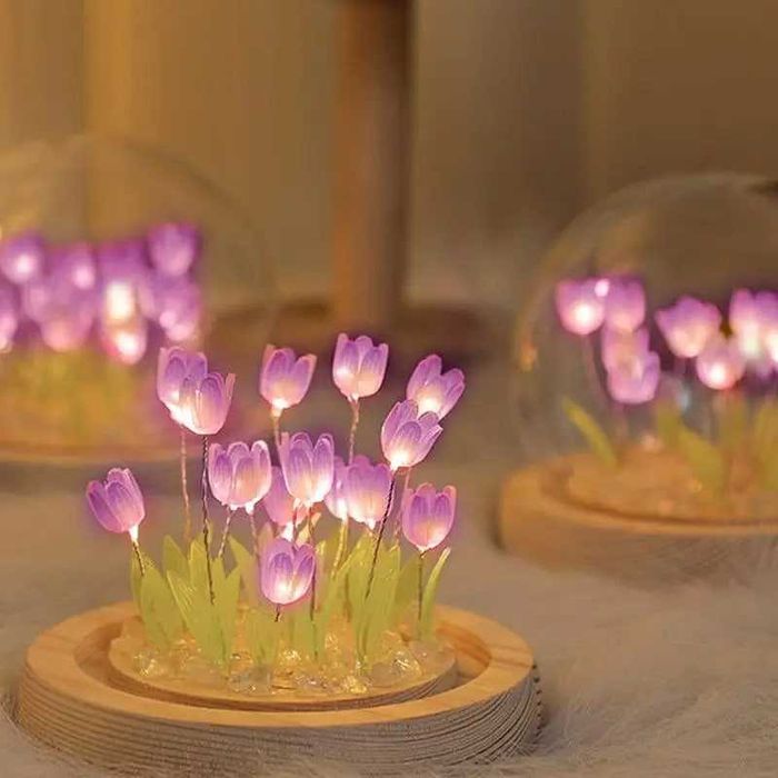 Настільна лампа "Тюльпани в колбі" на подарунок, нічник з квітами