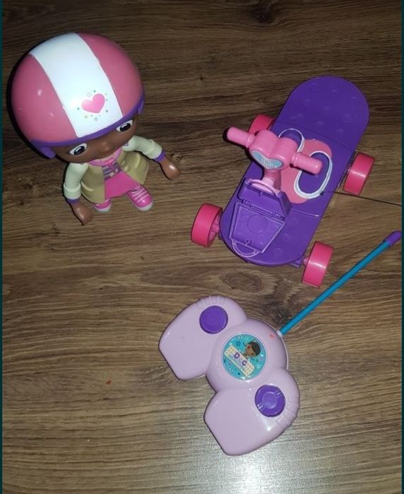 Doktor Dosia/Dośka klinika pluszaków hulajnoga na pilot