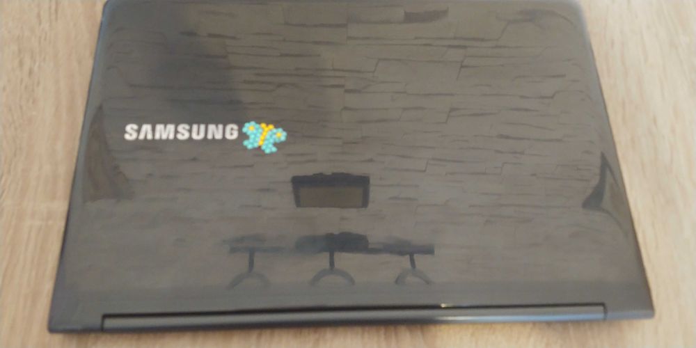 Laotop SAMSUNG ATIV Book 9 Lite NP-905S3G