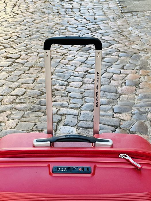 Nova Mala tamanho L - American Tourister Spinner